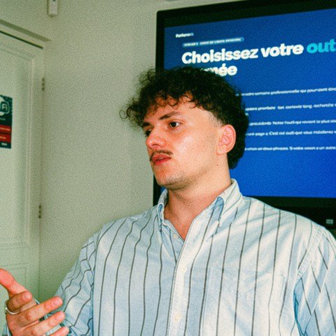 Raphaël Thomas, fondateur de PerformIA Pro, en formation